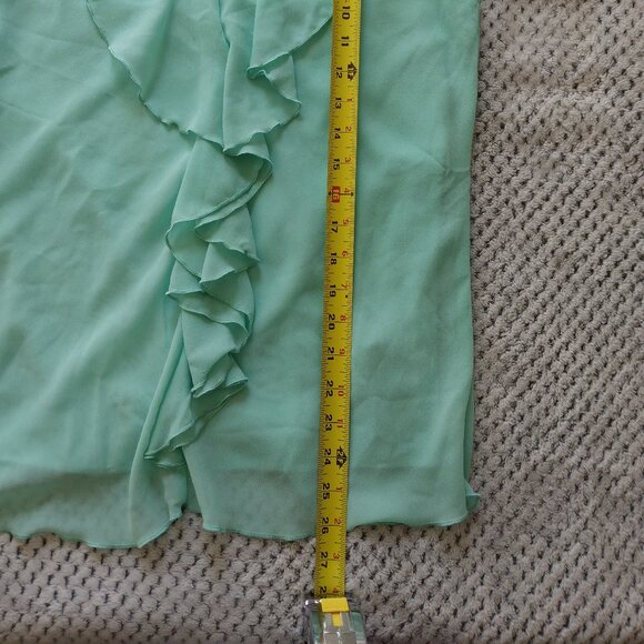 By & By Green Sleeveless Blouse Ruffle Front Women's Size L - Picture 10 of 10